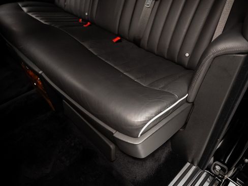 Used 2007 Rolls-Royce Phantom Sedan RWD image 65