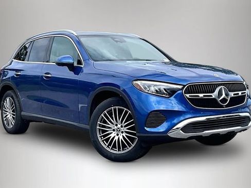 Used 2025 Mercedes-Benz GLC 300 4MATIC image 1