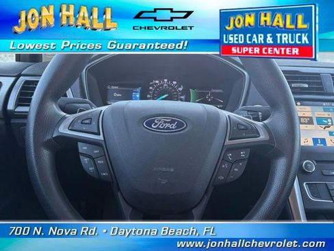 Used 2018 Ford Fusion SE w/ Fusion SE Technology Package image 19