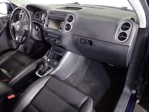 Used 2014 Volkswagen Tiguan SE AWD/4WD image 39
