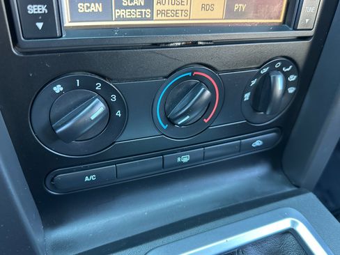 Used 2008 Ford Mustang GT Premium RWD image 26