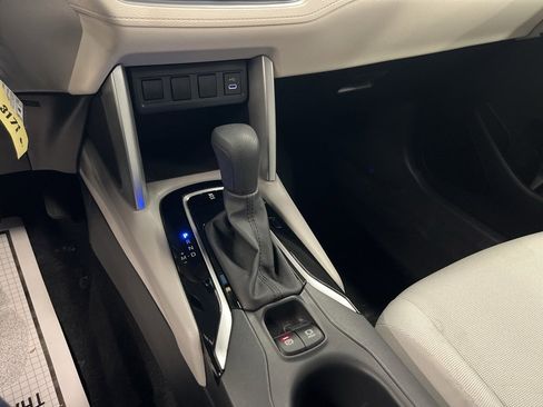 Used 2023 Toyota Corolla Cross L image 22