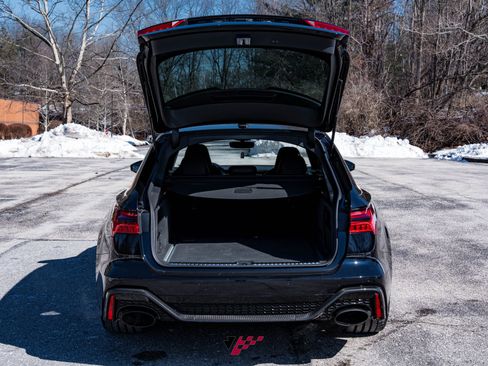 Used 2021 Audi RS 6 w/ Carbon Optic Package image 34
