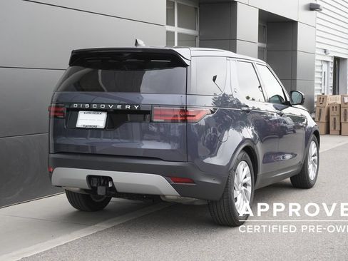 Used 2025 Land Rover Discovery S AWD/4WD image 2
