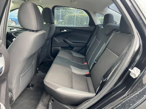Used 2014 Ford Focus SE FWD image 14