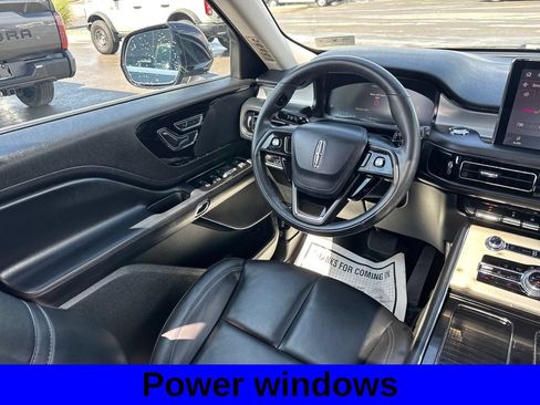 Used 2023 Lincoln Aviator AWD w/ Premium Package image 10
