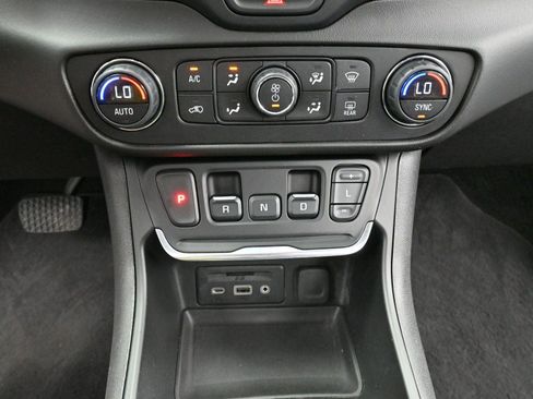 Used 2020 GMC Terrain Denali w/ Denali Premium Package image 26