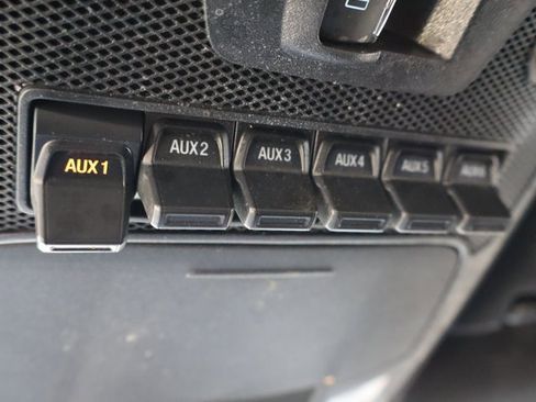 Used 2022 Ford F250 Lariat w/ Black Appearance Package image 31