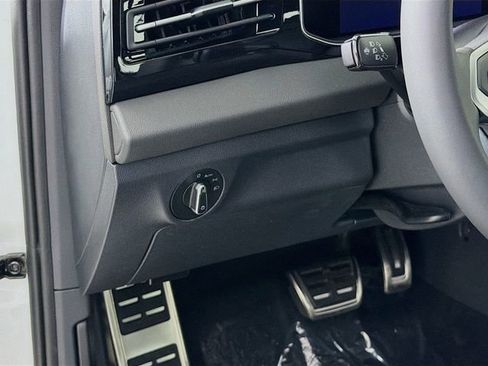 New 2026 Volkswagen Jetta Sport FWD image 10