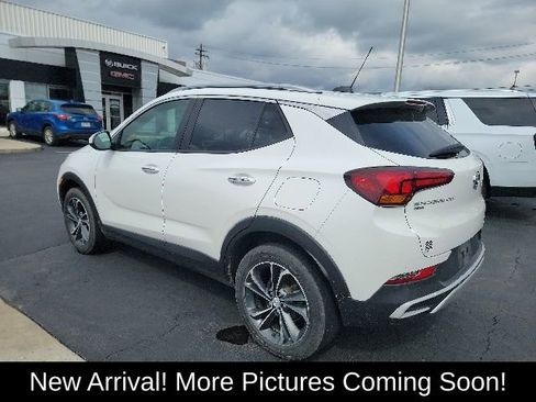 Certified 2021 Buick Encore GX Select AWD/4WD image 3