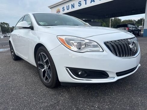 Used 2017 Buick Regal Sport Touring FWD image 5
