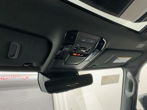 Used 2024 Lexus GX 550 w/ Accessory Package (Z1) image 18