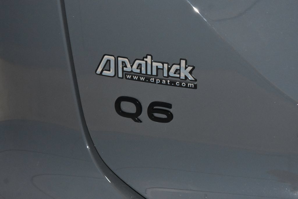Used 2025 Audi Q6 e-tron Premium Plus AWD/4WD image 26