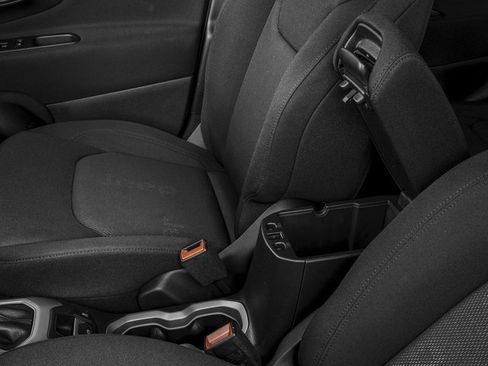 Certified 2017 Jeep Renegade Altitude AWD/4WD image 15