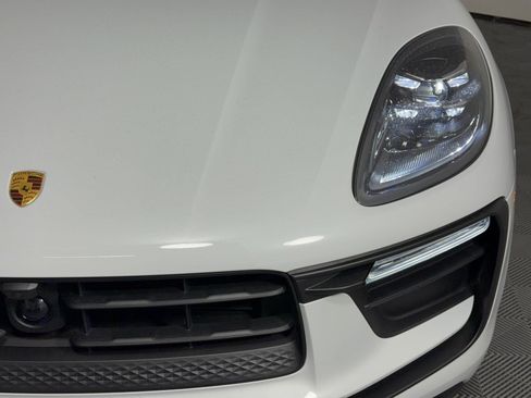 Certified 2026 Porsche Macan AWD/4WD image 12