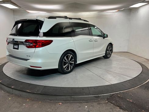 Used 2019 Honda Odyssey Elite image 6