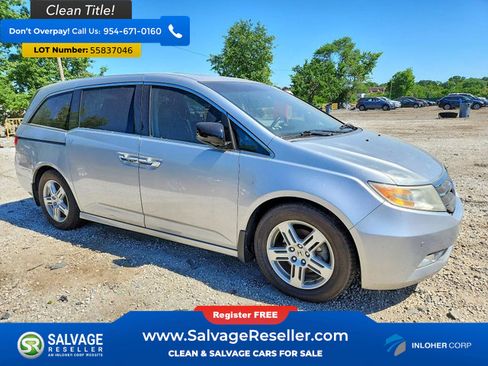 Used 2013 Honda Odyssey Touring image 5