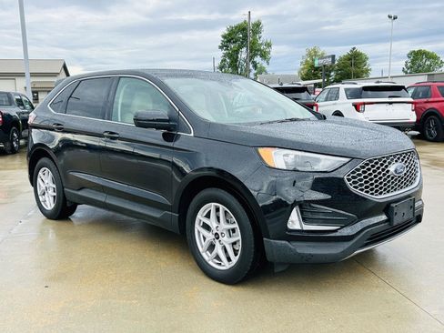 Used 2024 Ford Edge SEL w/ Convenience Package AWD/4WD image 2