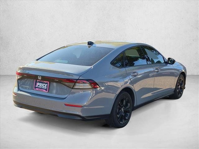 Used 2025 Honda Accord SE image 5