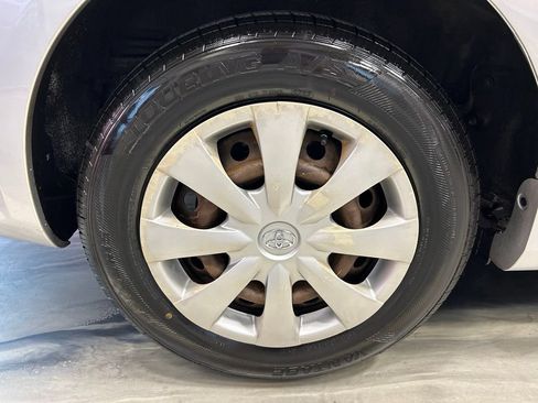 Used 2009 Toyota Corolla LE w/ Preferred Accessory Pkg FWD image 21