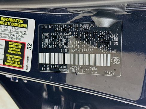 Used 2021 Toyota Camry XLE image 12