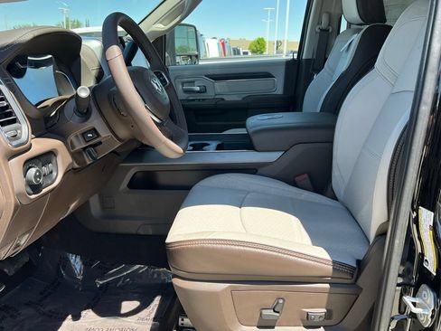 New 2025 RAM 2500 Laramie w/ Towing Technology Group AWD/4WD image 18
