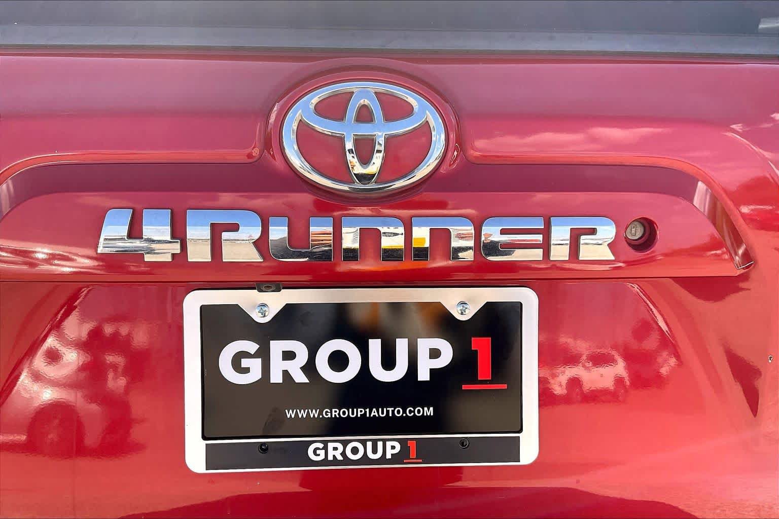 Used 2017 Toyota 4Runner SR5 RWD image 10