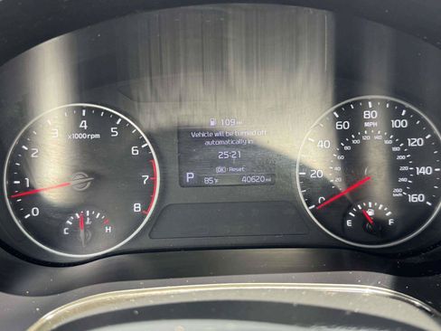 Used 2023 Kia Seltos S FWD image 22
