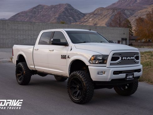 Used 2018 RAM 2500 Big Horn w/ Sport Appearance Group image 2