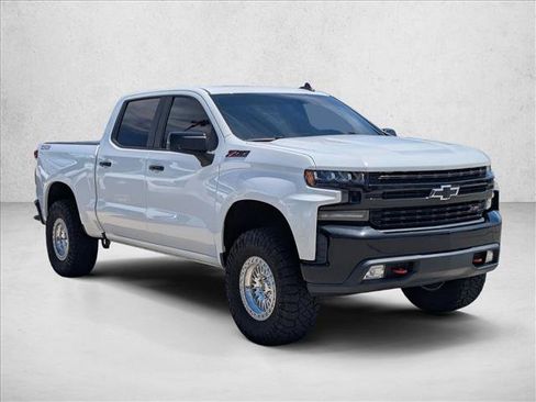 Used 2019 Chevrolet Silverado 1500 LT Trail Boss AWD/4WD image 3