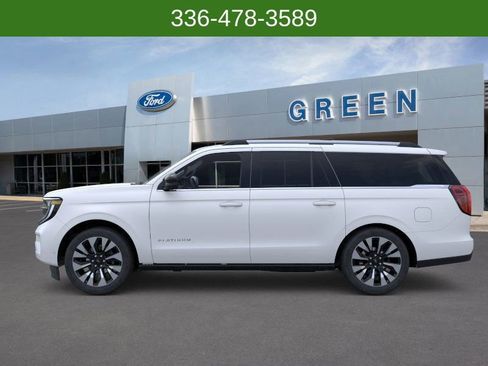 New 2025 Ford Expedition Max Platinum w/ Driver's Package image 4