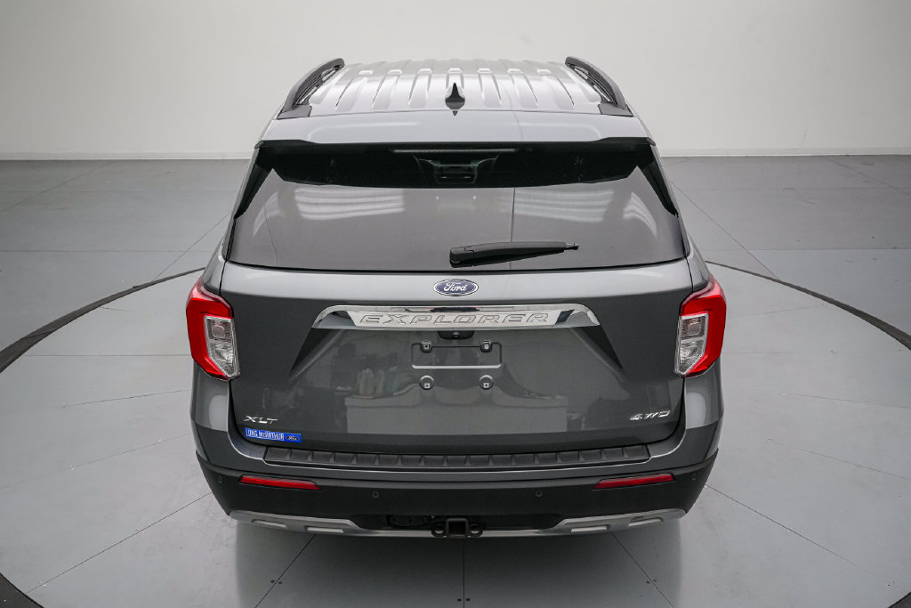 Certified 2023 Ford Explorer XLT w/ Equipment Group 202A AWD/4WD image 5