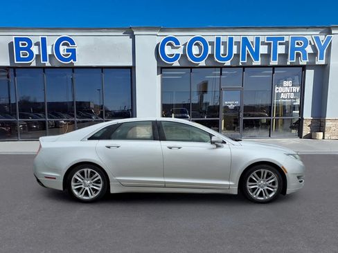 Used 2013 Lincoln MKZ AWD image 4