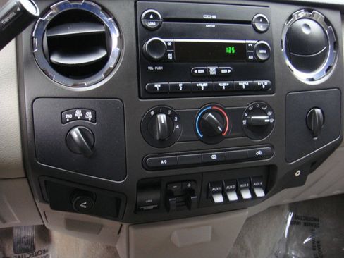 Used 2008 Ford F250 Lariat AWD/4WD image 18