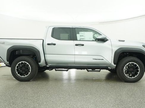 New 2026 Toyota Tacoma TRD Off-Road image 8