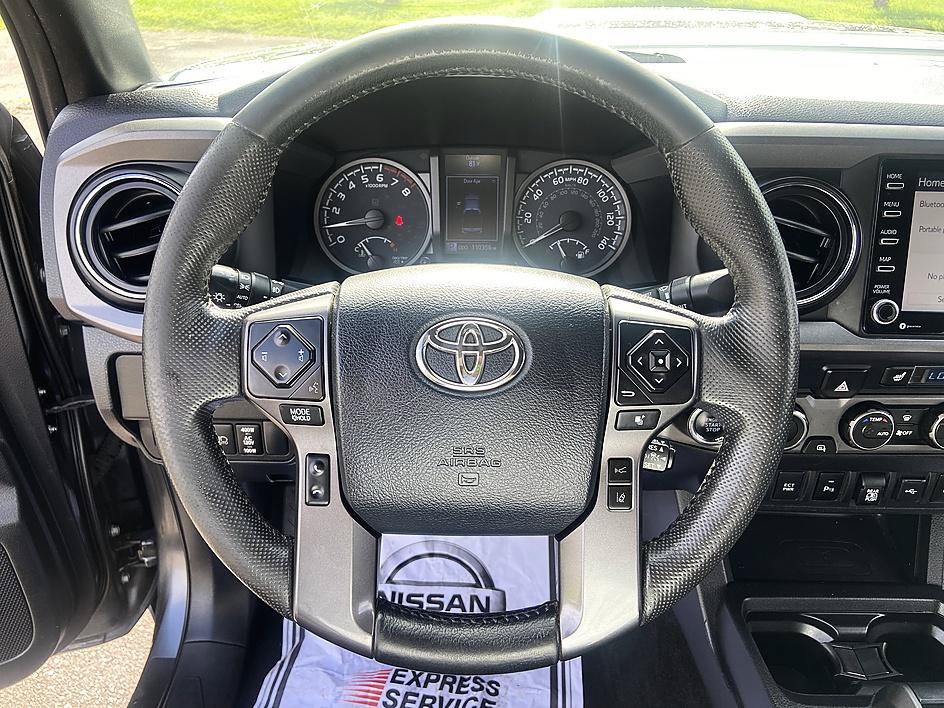 Used 2020 Toyota Tacoma TRD Sport w/ TRD Premium Sport Package AWD/4WD image 21