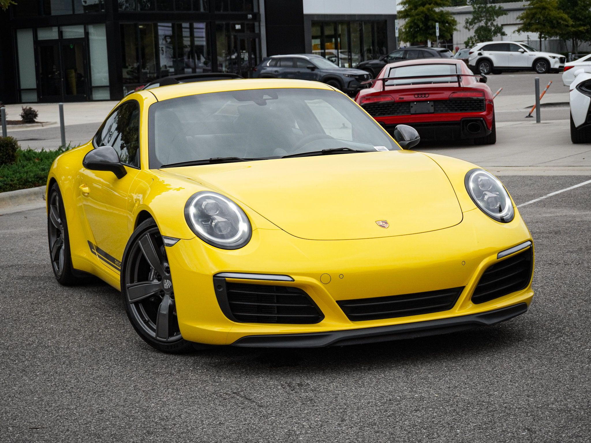 Used 2018 Porsche 911 Carrera T RWD image 2