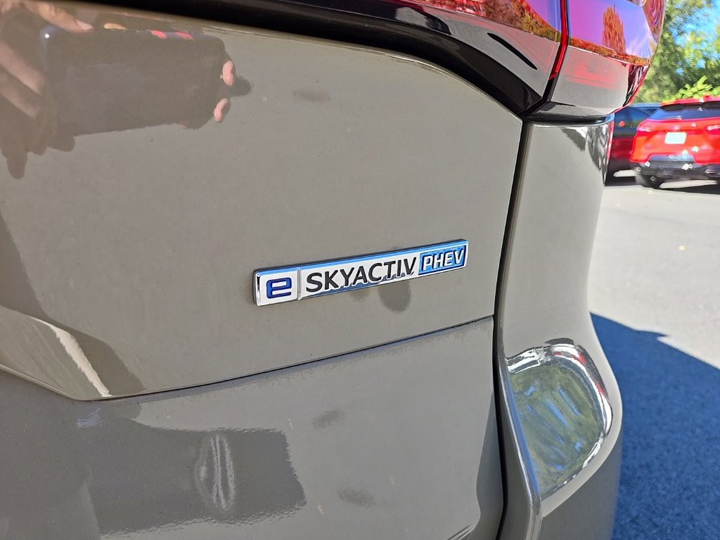 Used 2025 MAZDA CX-70 Plug-In Hybrid w/ Premium Plus AWD/4WD image 12