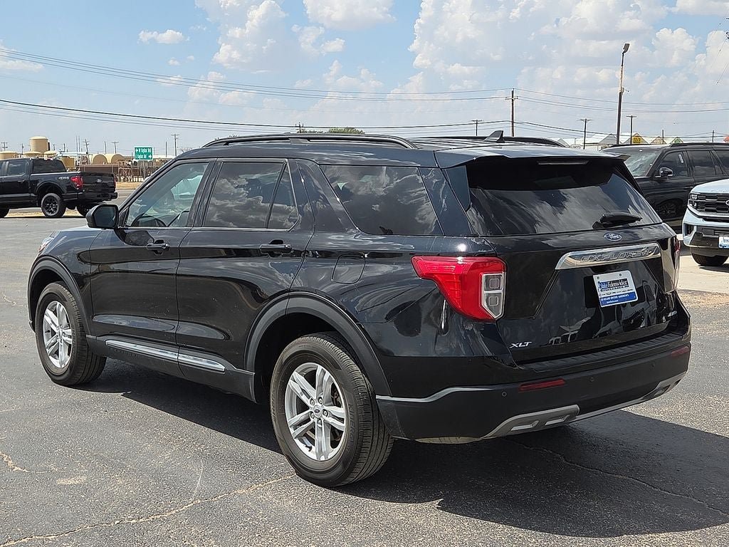 Used 2024 Ford Explorer XLT w/ Equipment Group 202A AWD/4WD image 3