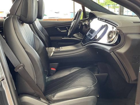 Used 2023 Mercedes-Benz EQS 580 4MATIC SUV image 23
