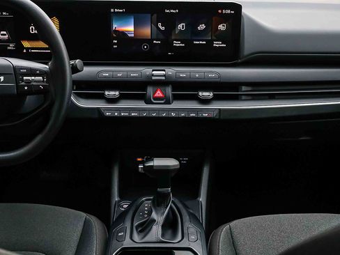 Certified 2025 Kia K4 FWD image 10