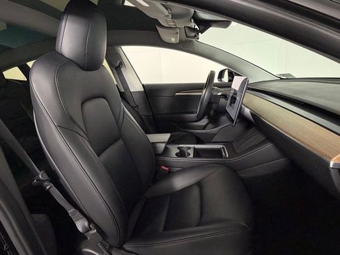 Used 2022 Tesla Model 3 image 32