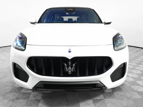 New 2025 Maserati Grecale Modena image 3