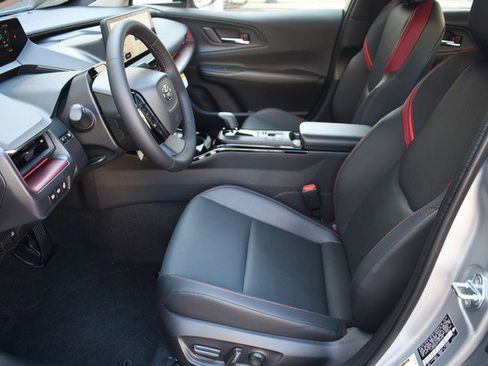 New 2026 Toyota Prius Plug-In Hybrid FWD image 7