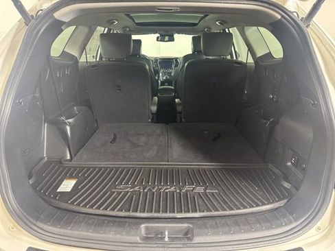 Used 2018 Hyundai Santa Fe Limited image 22