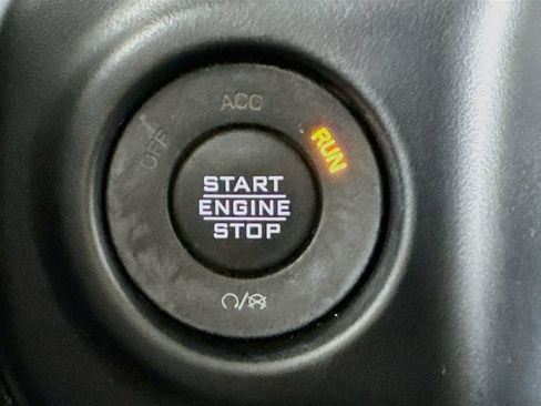 Used 2023 Jeep Wrangler Unlimited Rubicon 4xe w/ Cold Weather Group AWD/4WD image 33