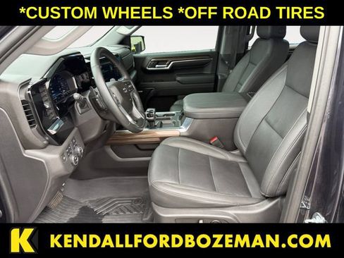 Used 2023 Chevrolet Silverado 1500 LT Trail Boss w/ Convenience Package II AWD/4WD image 10
