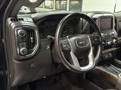 Used 2023 GMC Sierra 2500 SLT w/ SLT Premium Package image 21