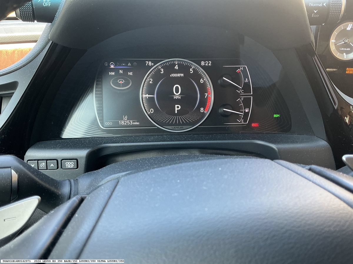 Used 2024 Lexus ES 350 w/ Premium Package FWD image 12