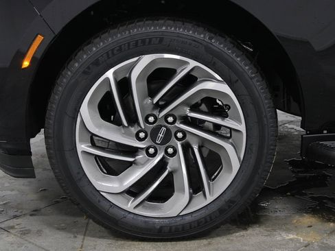 New 2026 Lincoln Navigator L Premier AWD/4WD image 20